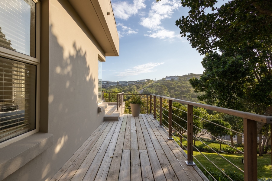 4 Bedroom Property for Sale in Whale Rock Beach Western Cape